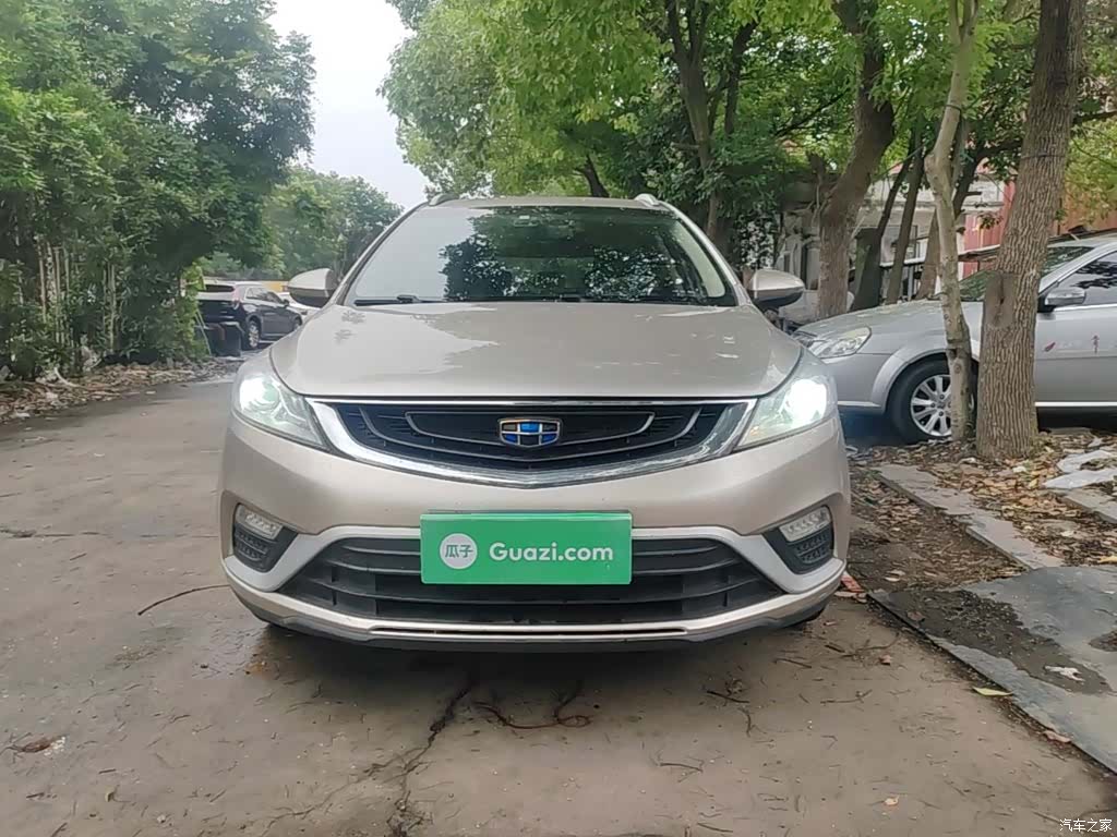 Geely Emgrand, 2016 3