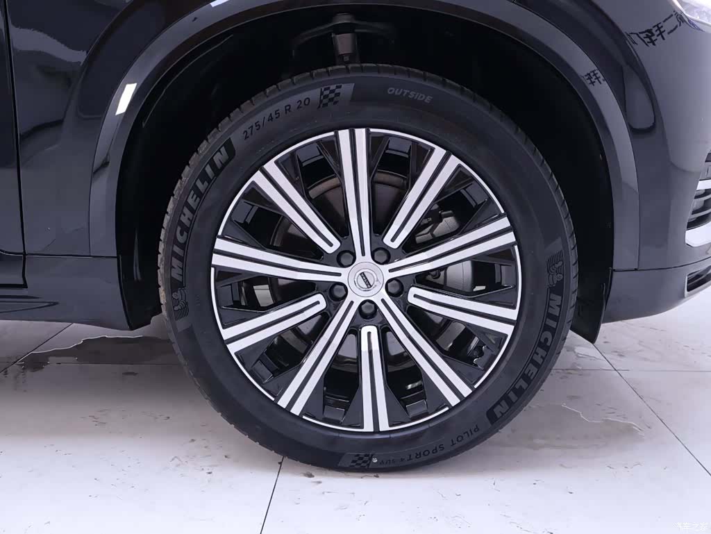 Volvo XC90, 2024 6