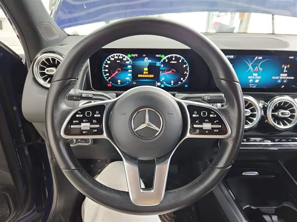 Mercedes-Benz GLB