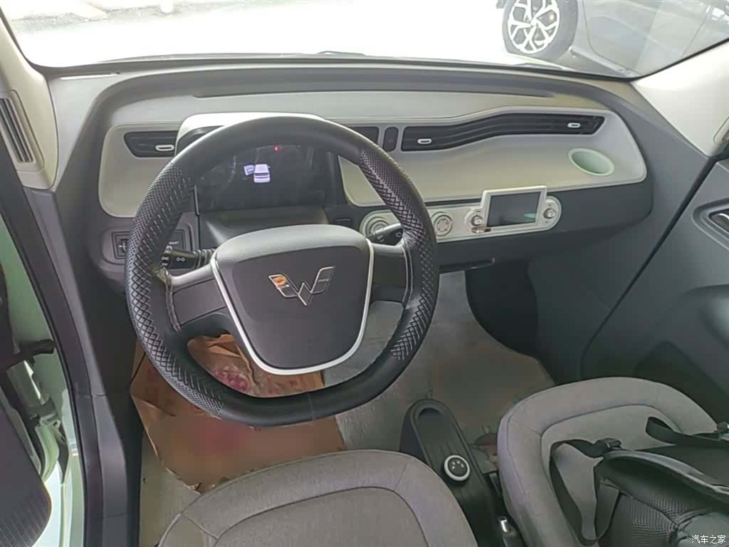 Wuling MINIEV, 2022 10