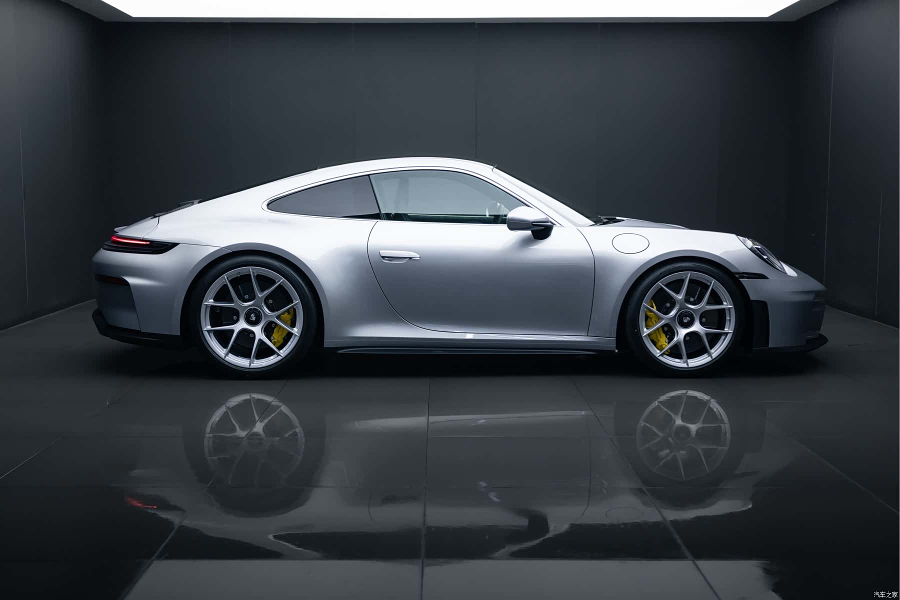 Porsche 911, 2025 7