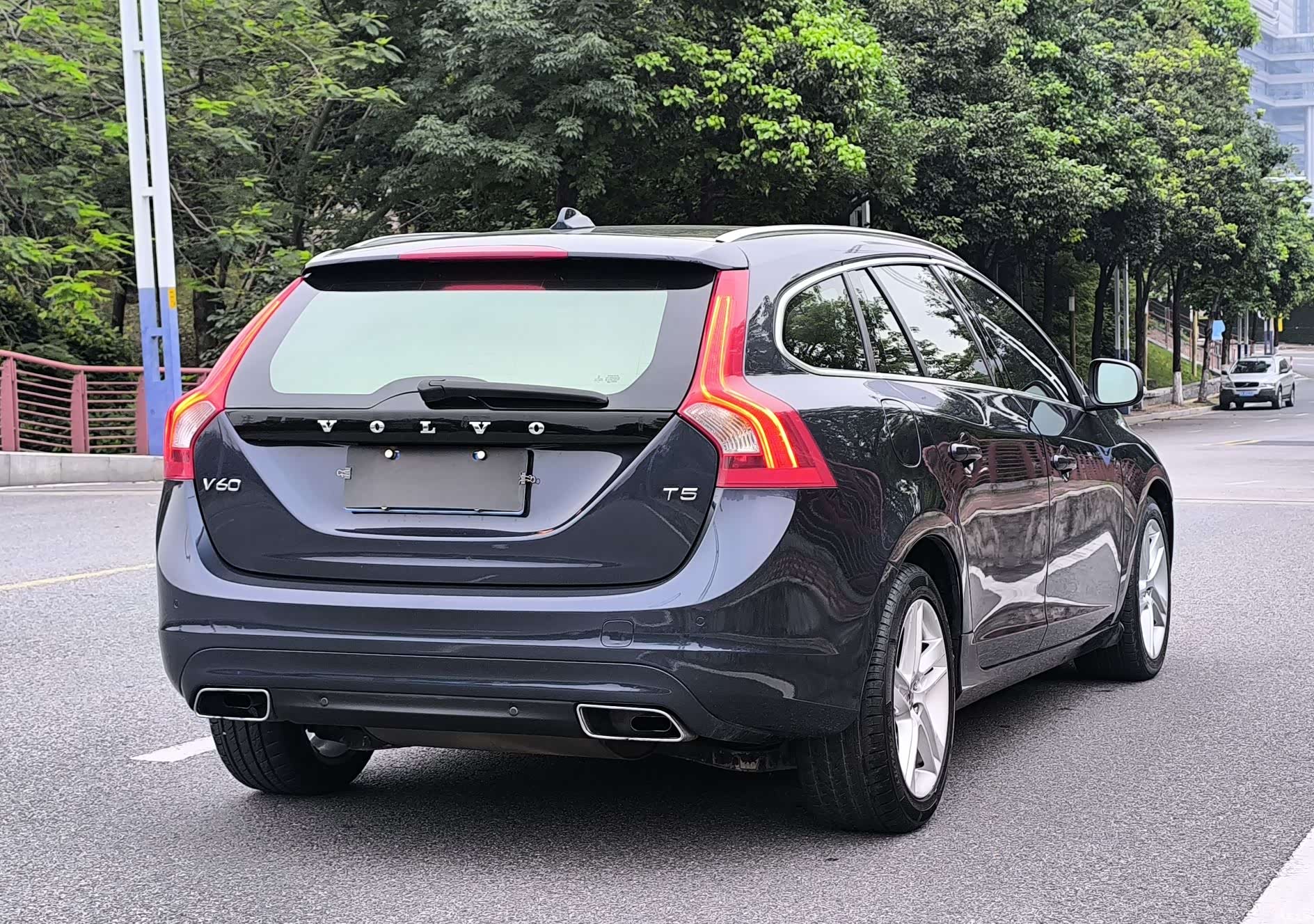 Volvo V60, 2014 все фото