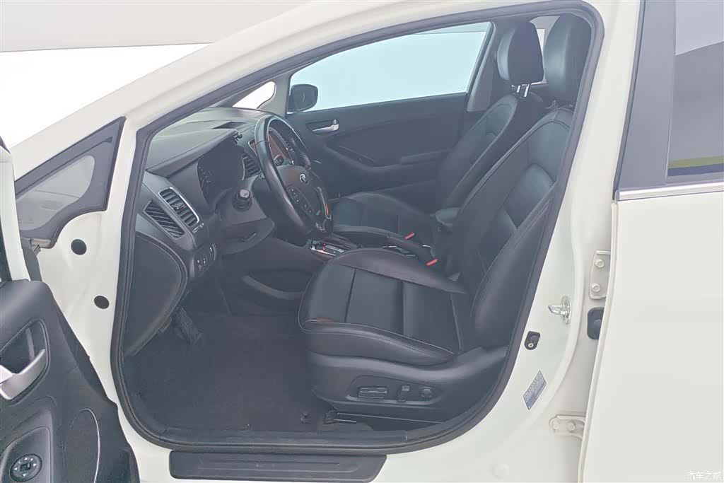 Kia K3, 2018 9