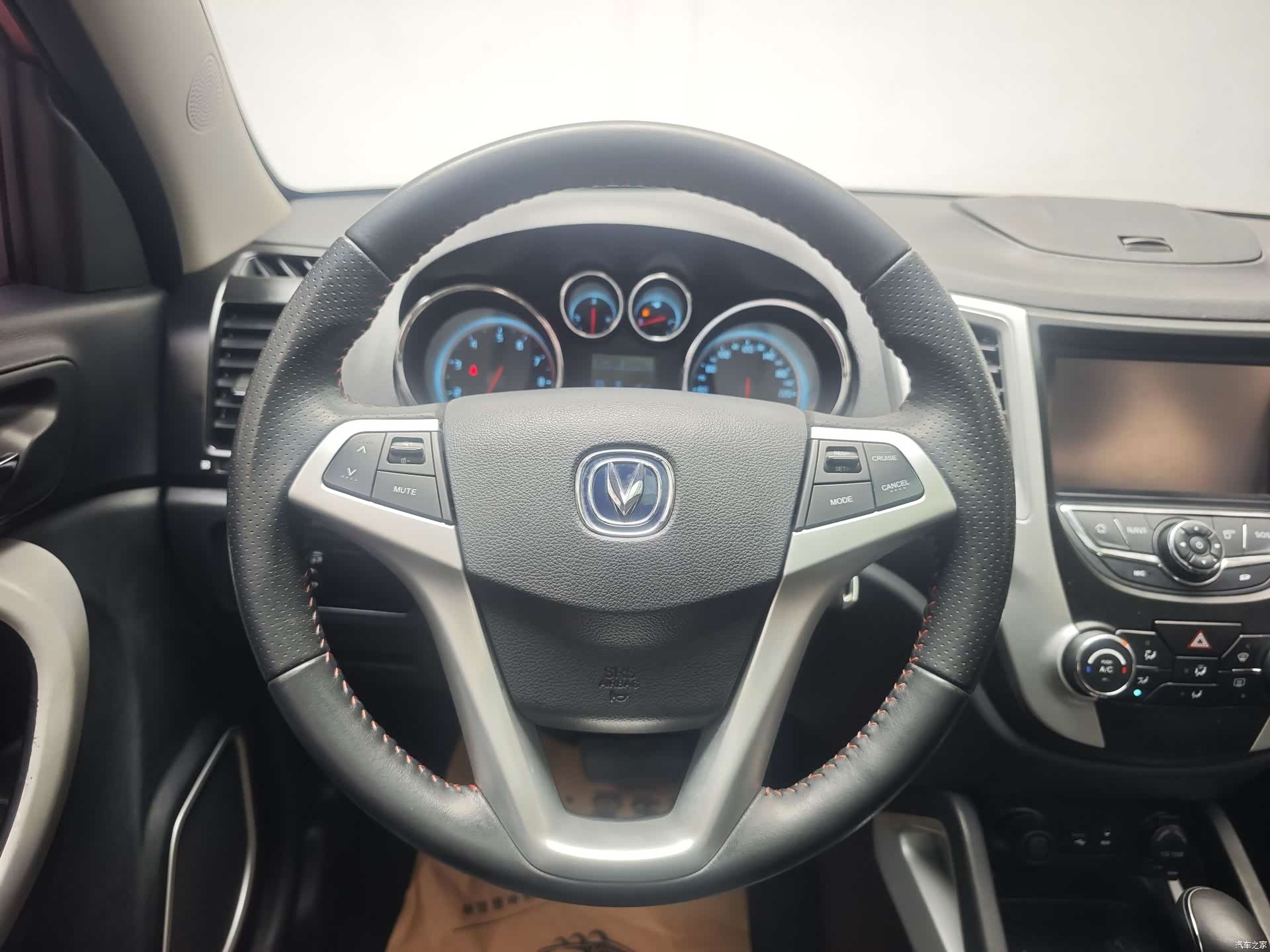 Changan CS35, 2015 14