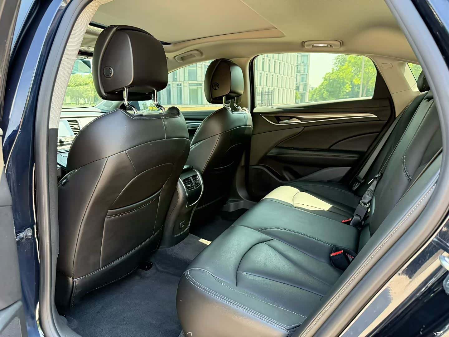 Buick LaCrosse, 2020 все фото