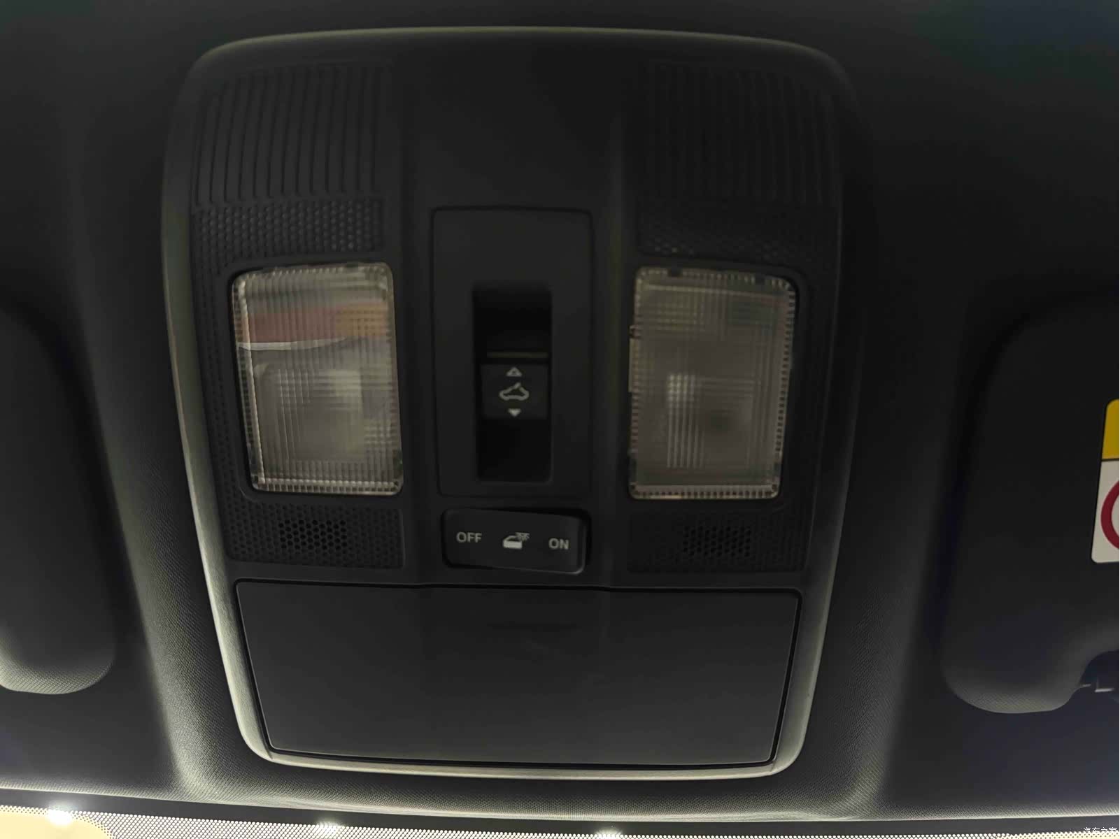 Mazda CX-4, 2023 14
