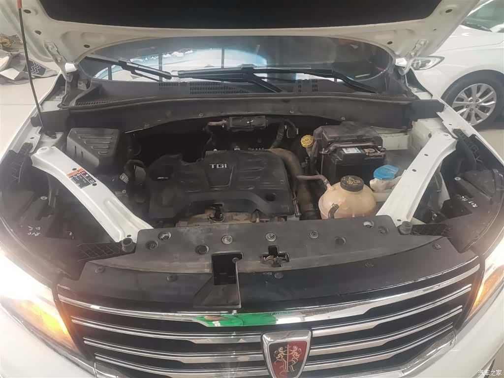 Roewe RX5, 2017 16