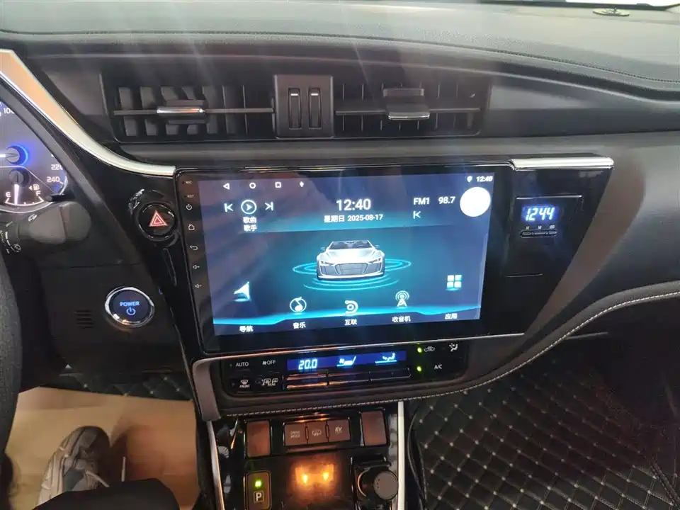 Toyota Corolla dual engine E+ Toyota Corolla dual engine E+