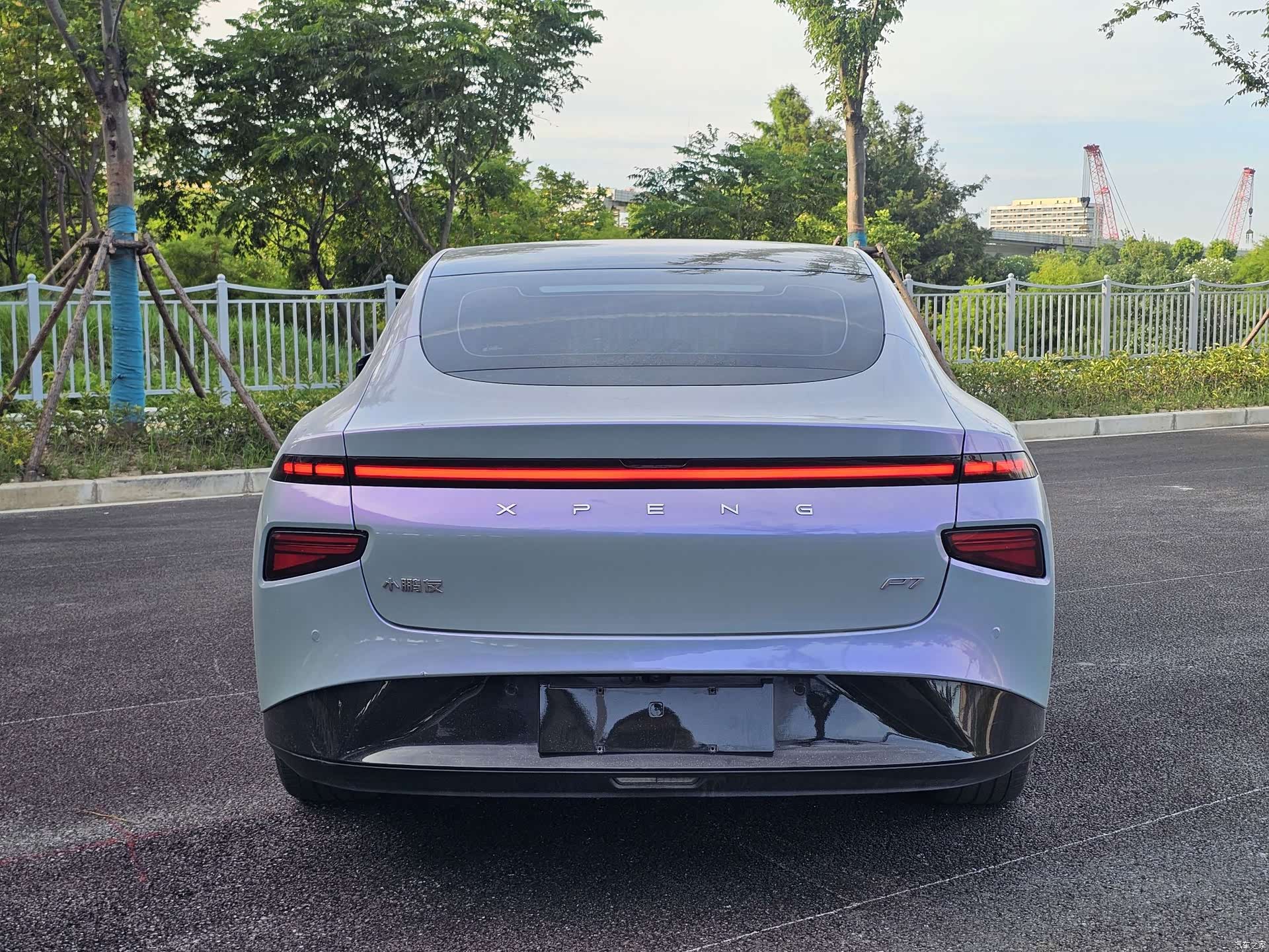 Xpeng P7, 2021 8
