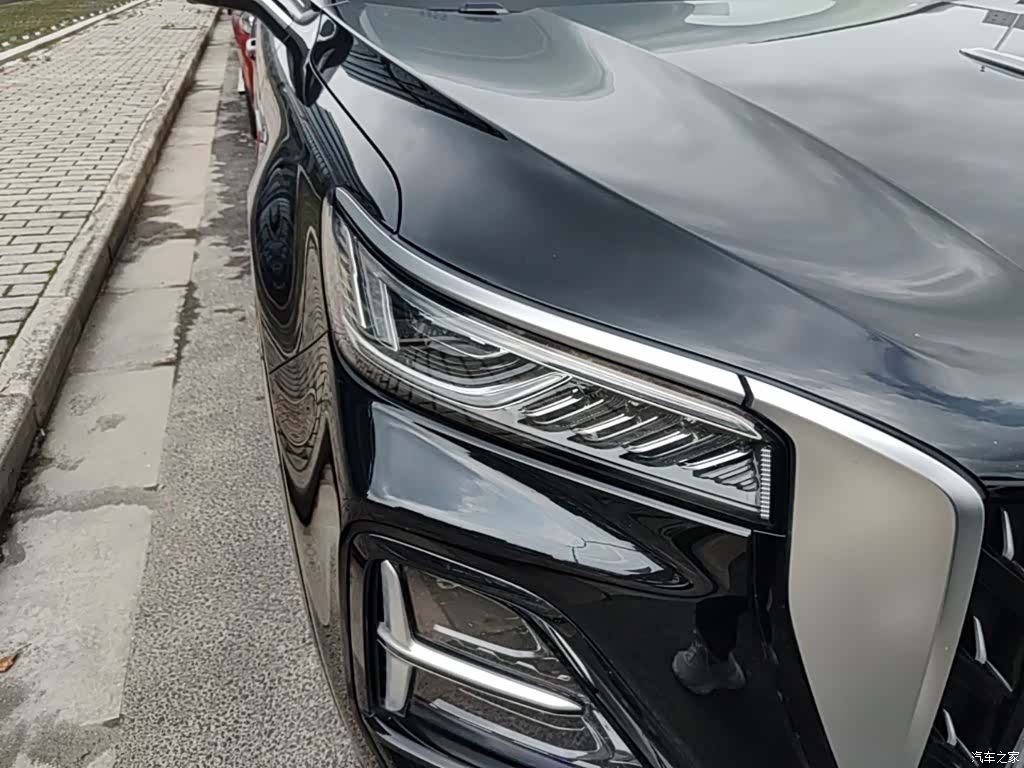 Hongqi HS5, 2024 13