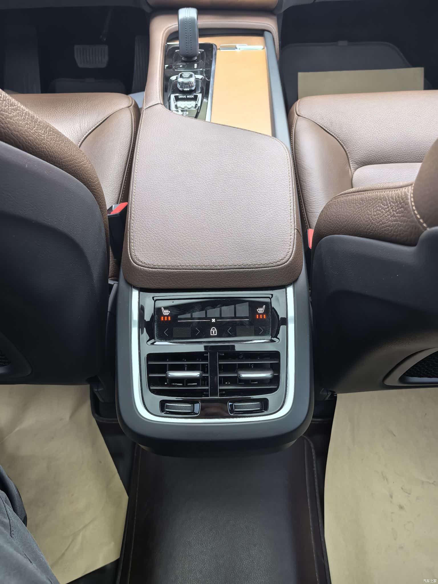 Volvo XC90, 2021 11