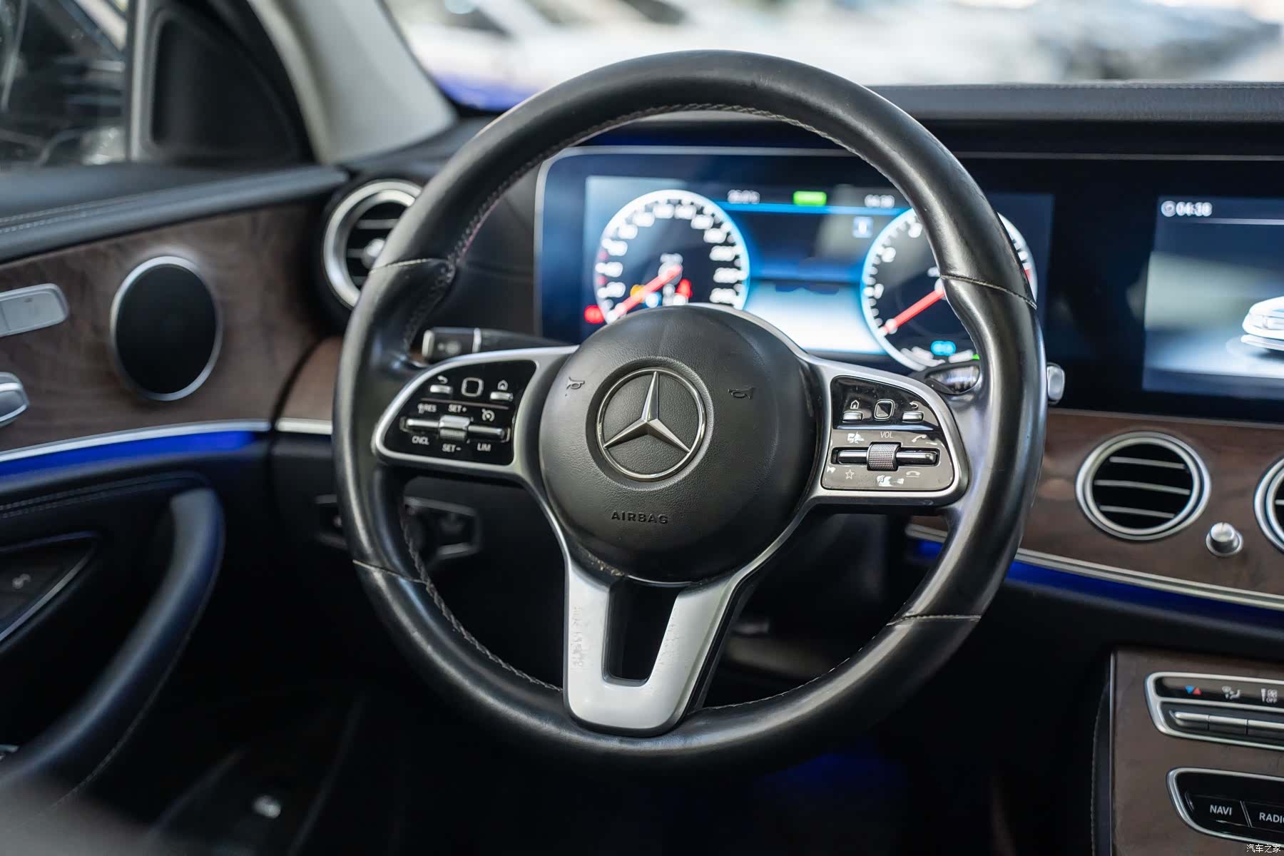 Mercedes-Benz E-Class, 2019 10