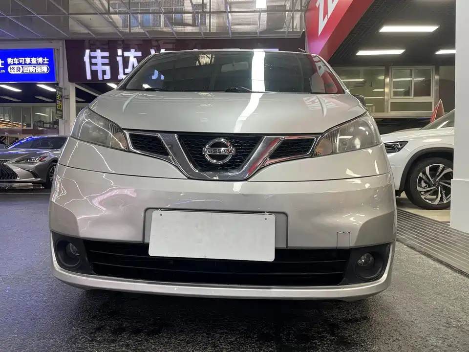 Nissan NV200 Nissan NV200