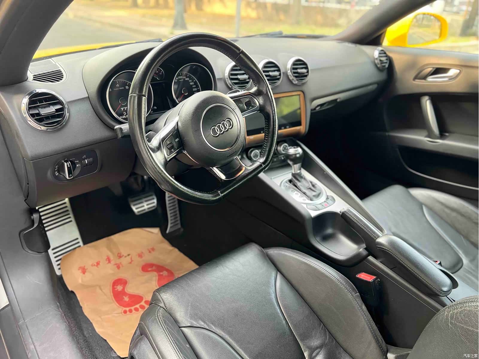 Audi TT, 2011 8