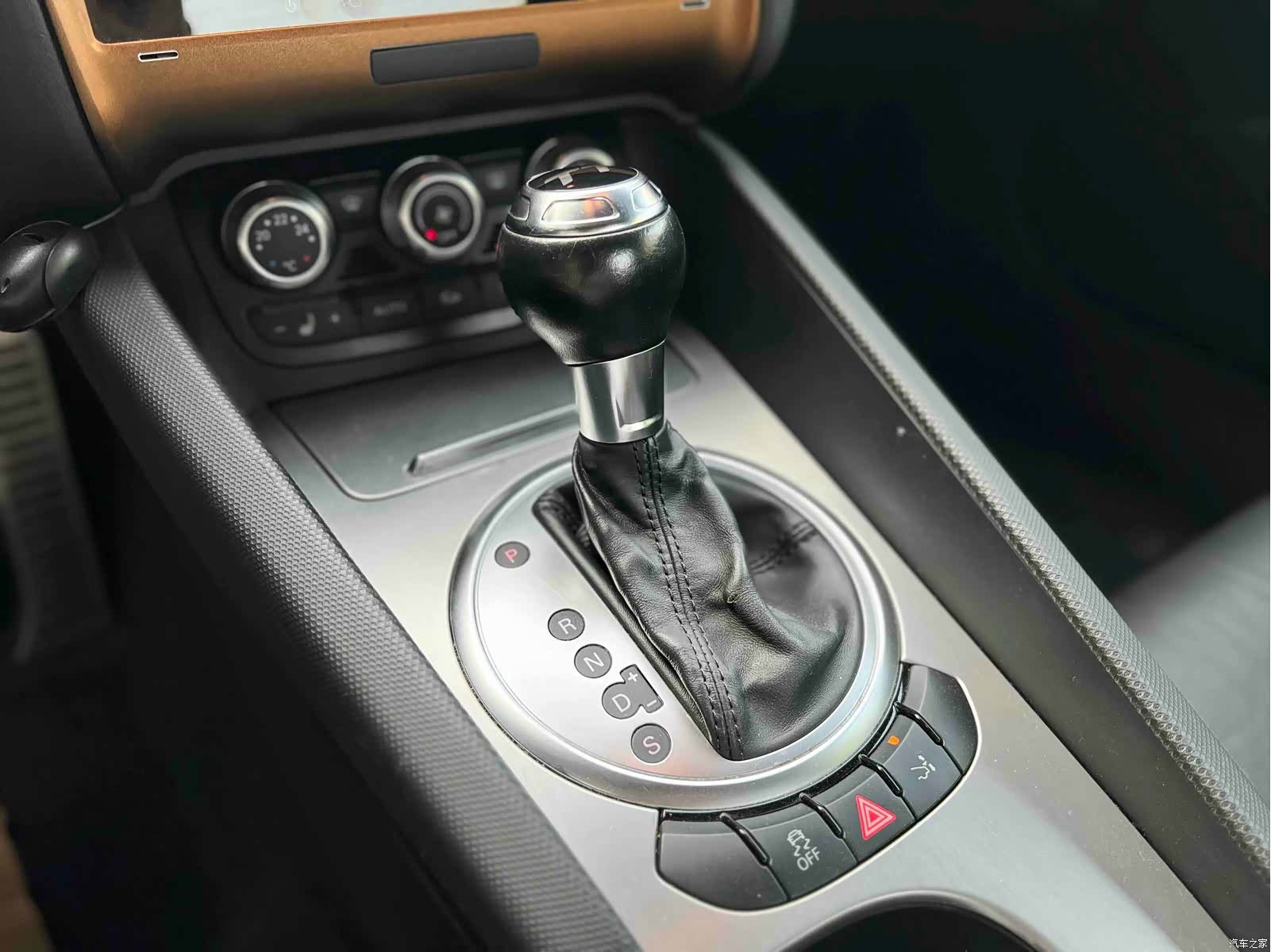 Audi TT, 2011 15