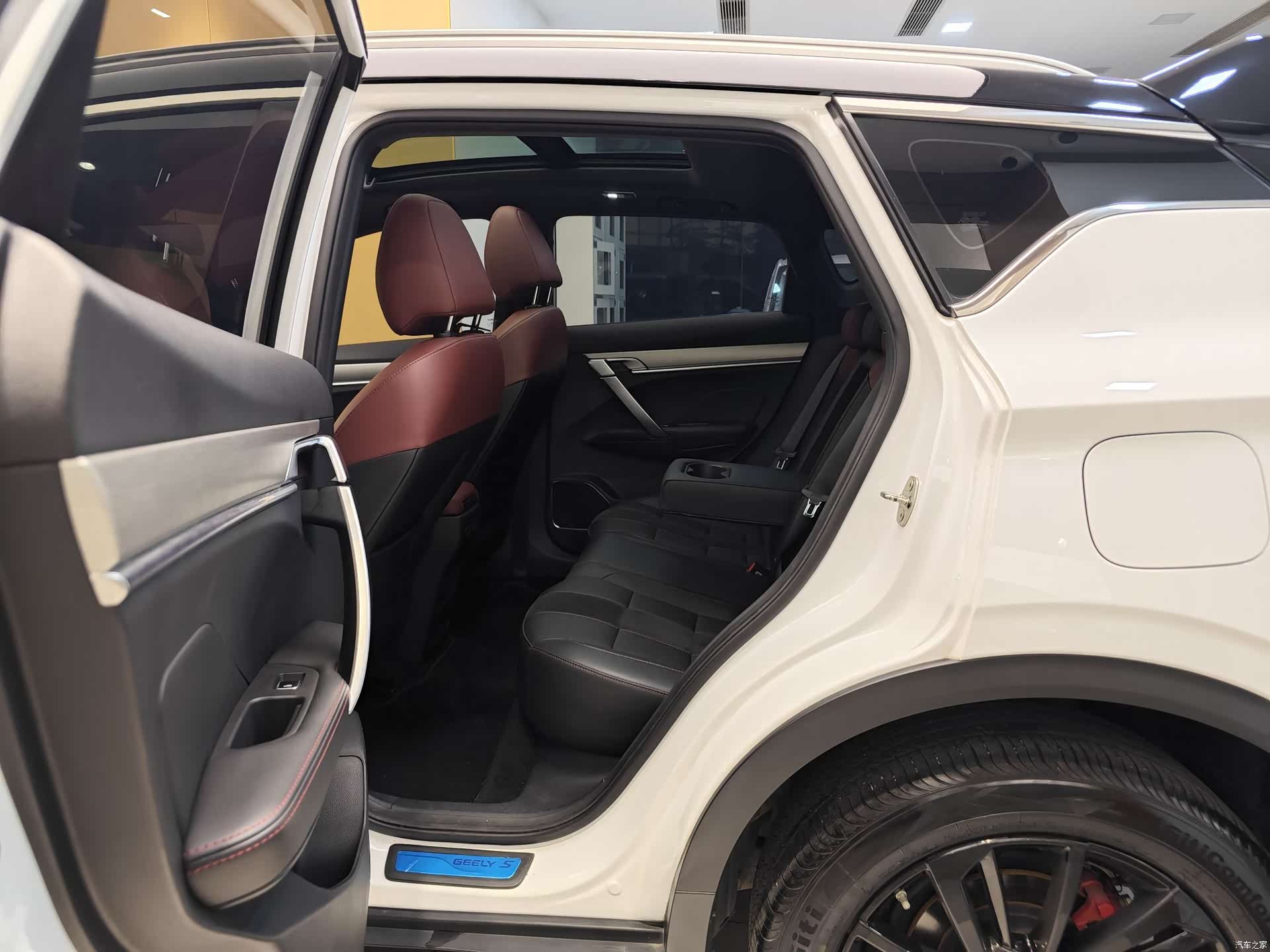 Geely Coolray, 2021 22
