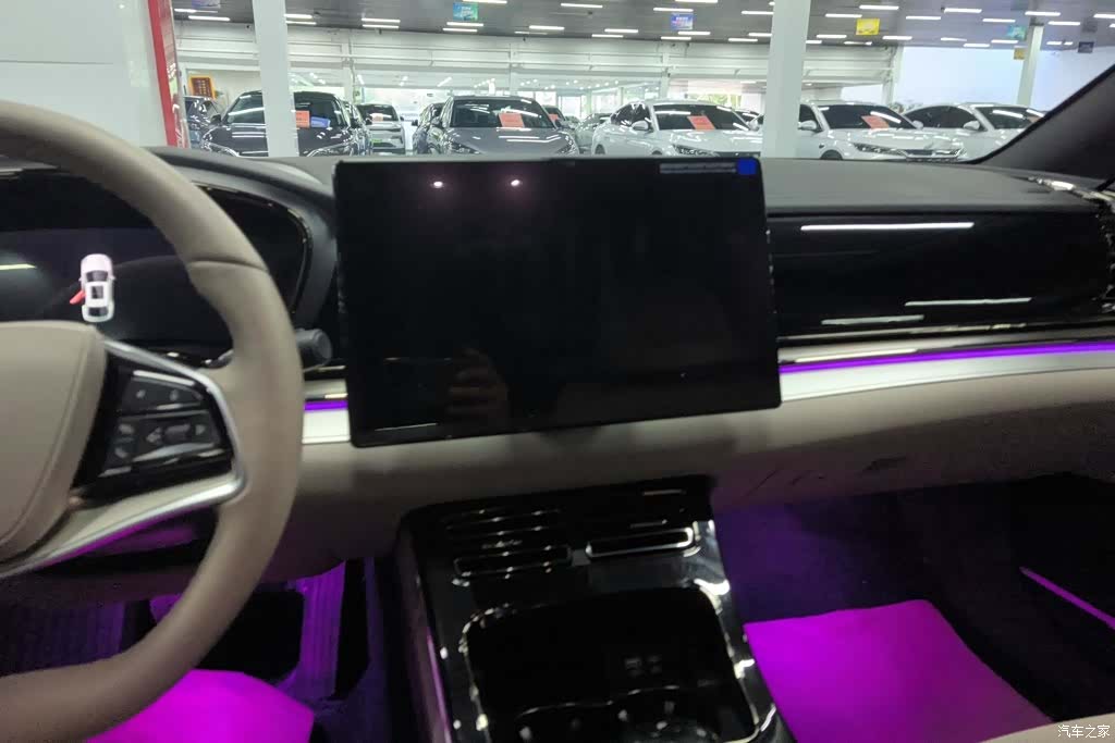 BYD Han, 2025 13