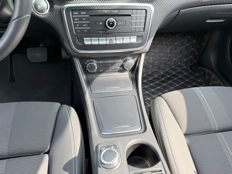 Mercedes-Benz A-Class 2017, фото 13