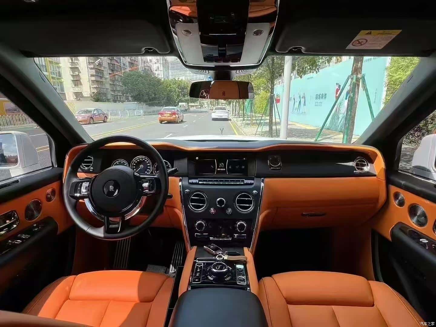 Rolls-Royce Cullinan, 2021 6