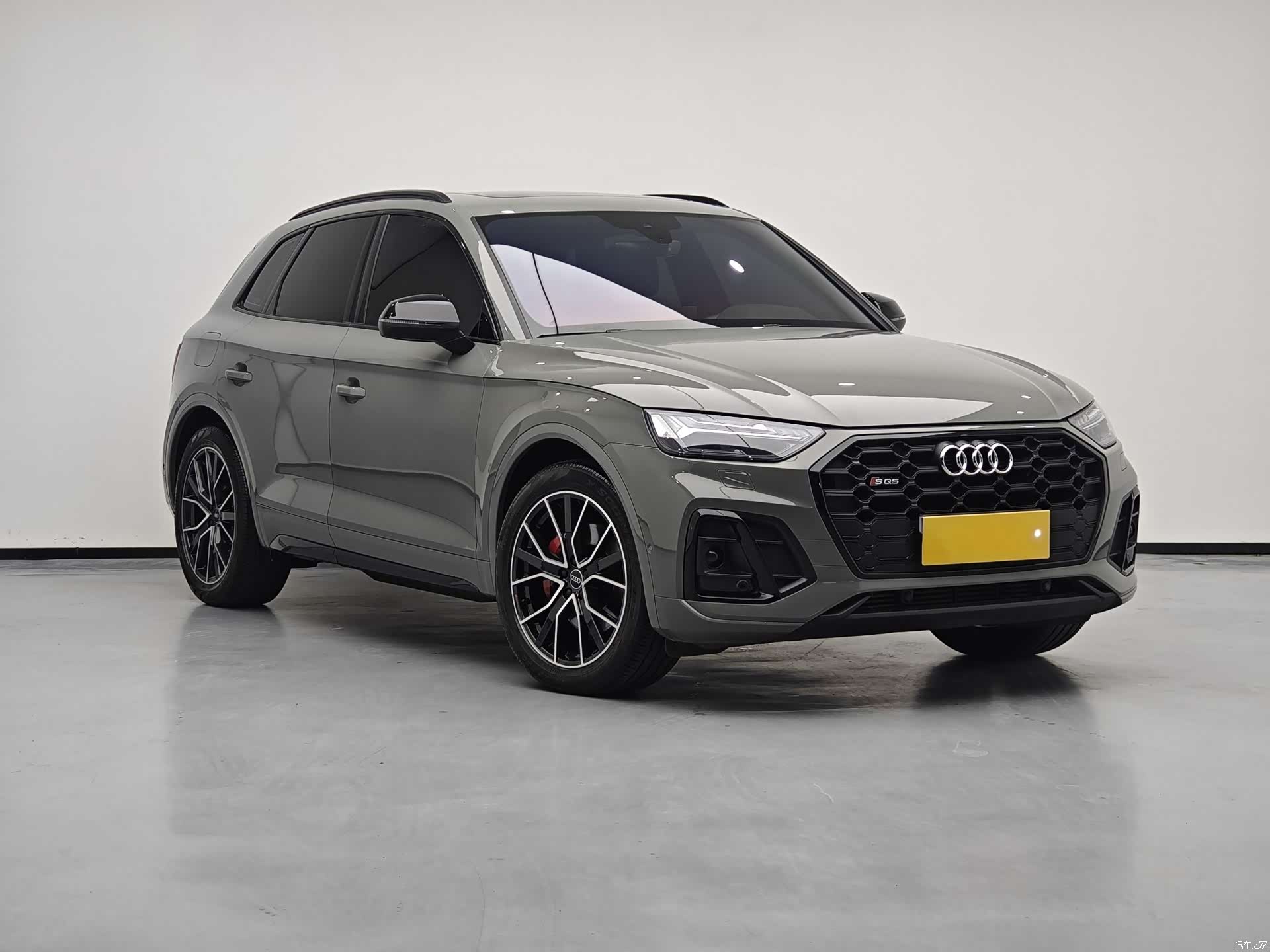 Audi Q5, 2022 3