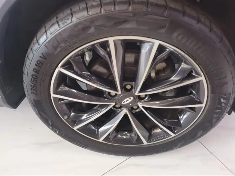 Chery Tiggo 8 PLUS Chery Tiggo 8 PLUS