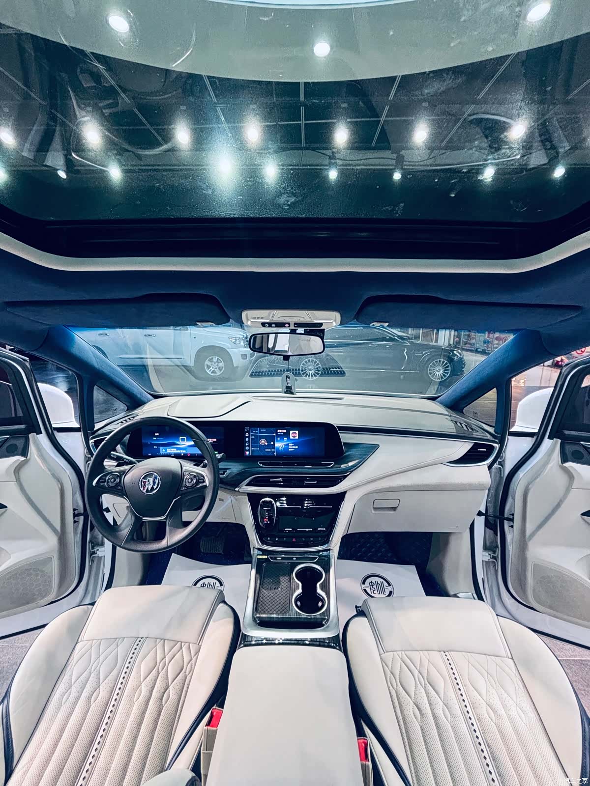 Buick GL8, 2023 4