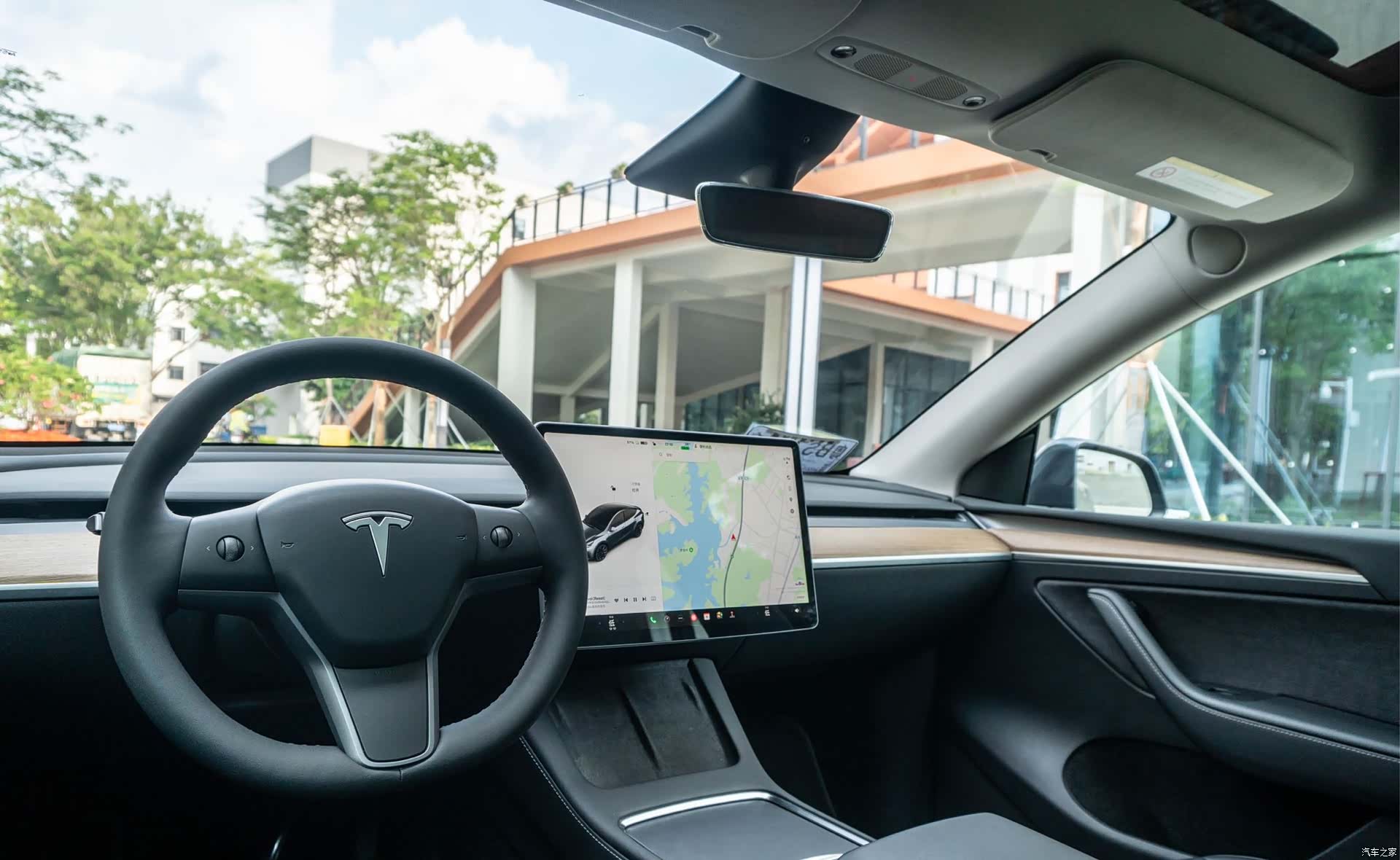Tesla Model Y, 2021 4
