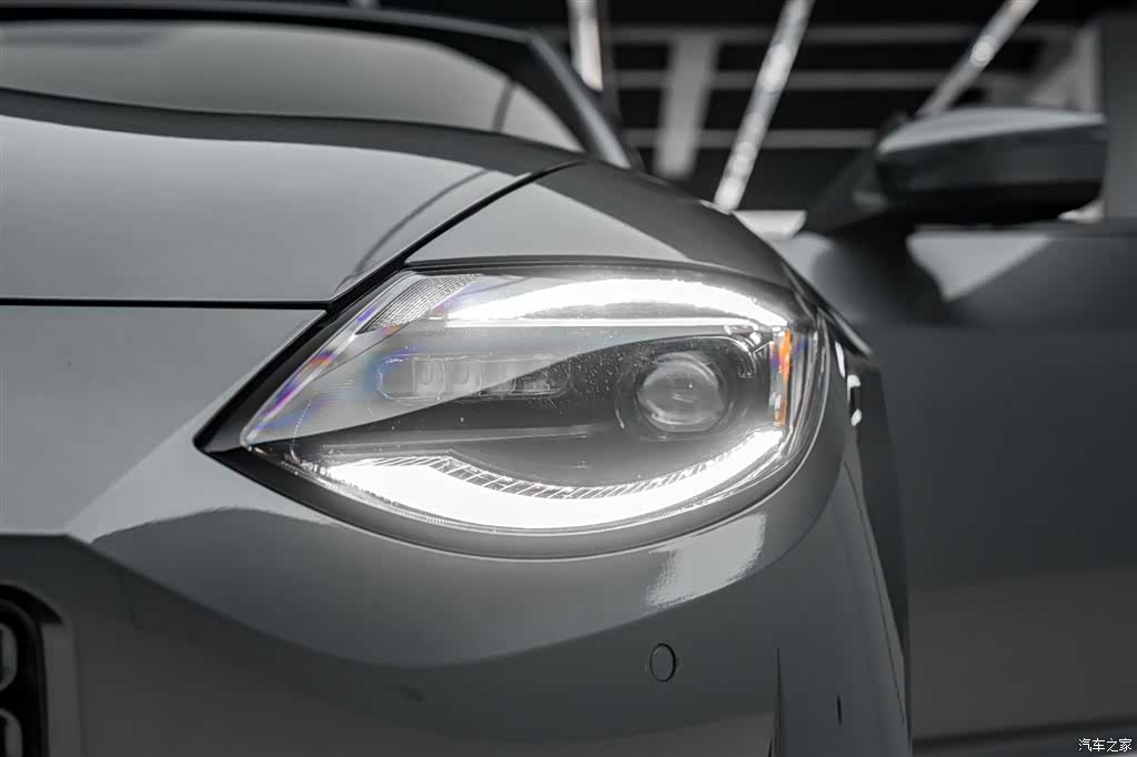 Nissan 400Z, 2023 31