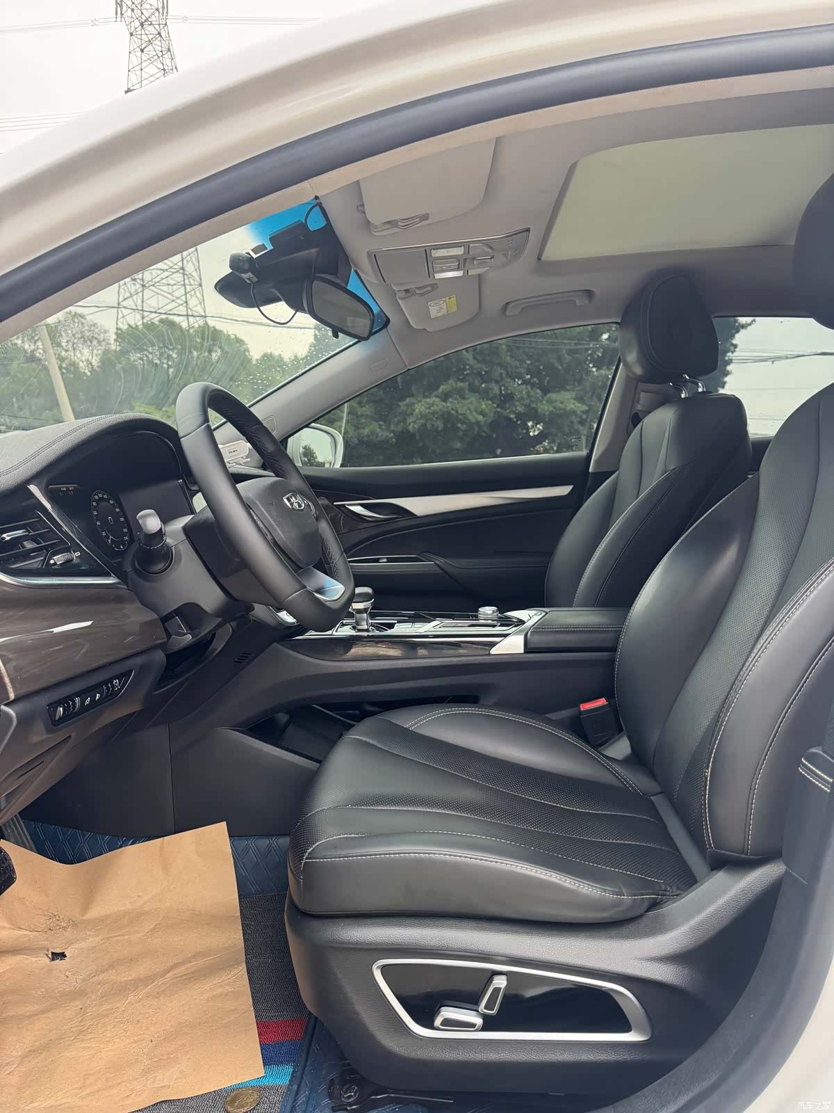 Geely +, 2021 все фото