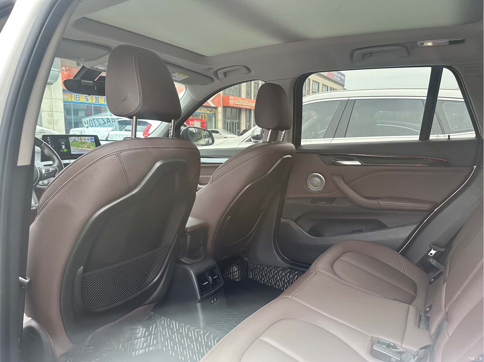 BMW X1, 2022 11