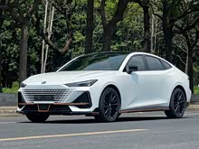 ����UNI-V 2023�� 1.5T ������