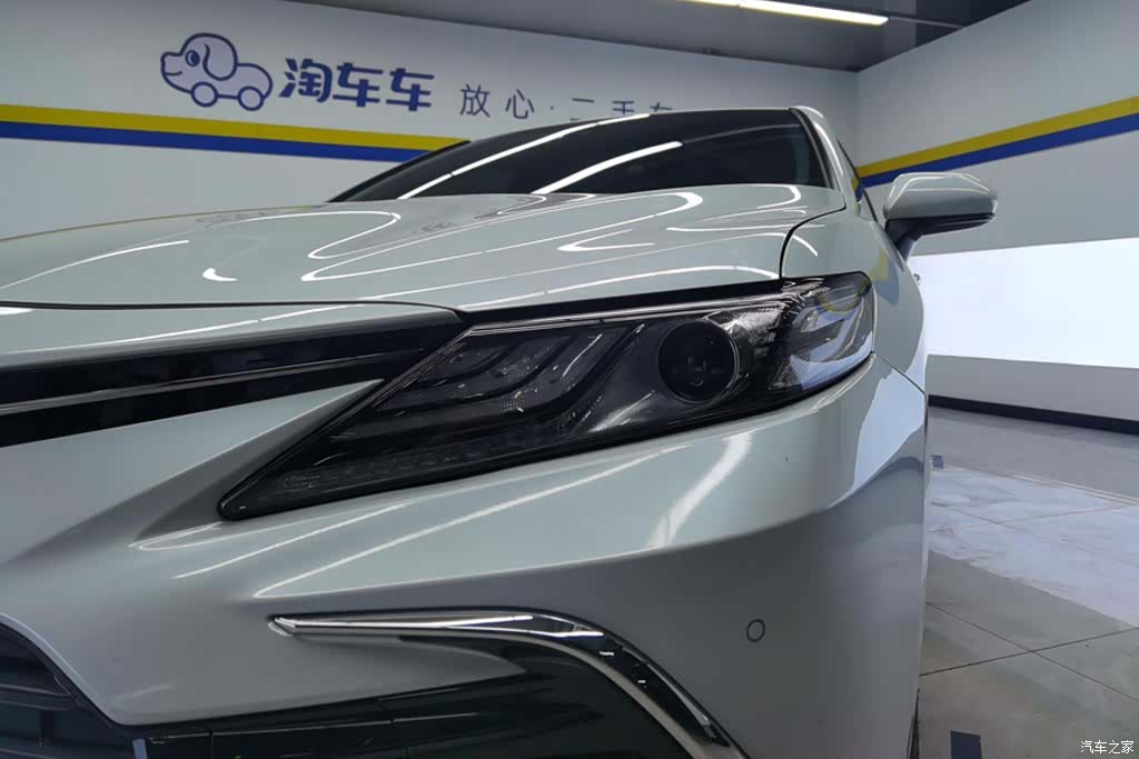 Toyota Camry, 2023 все фото