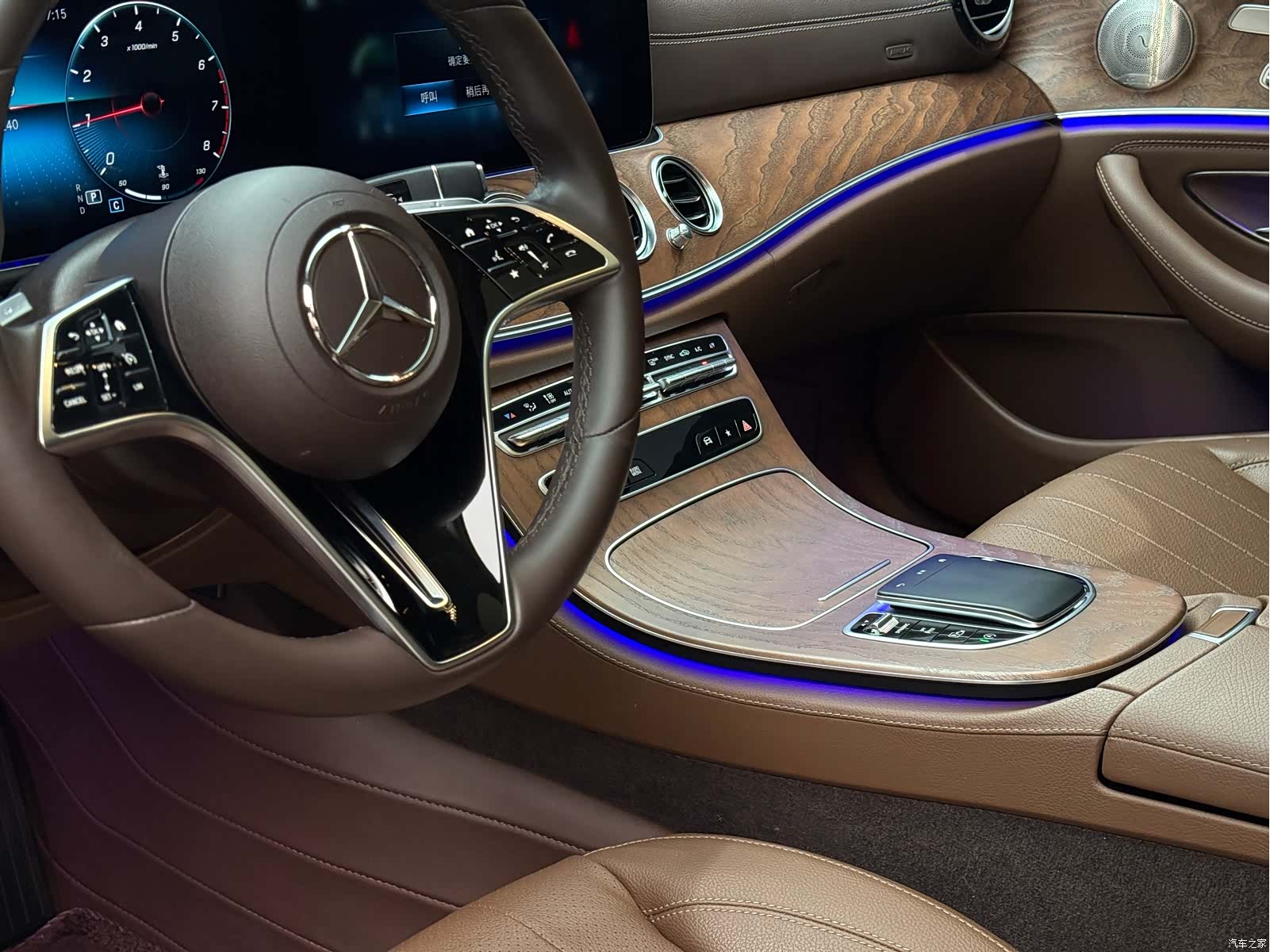 Mercedes-Benz E-Class, 2022 11