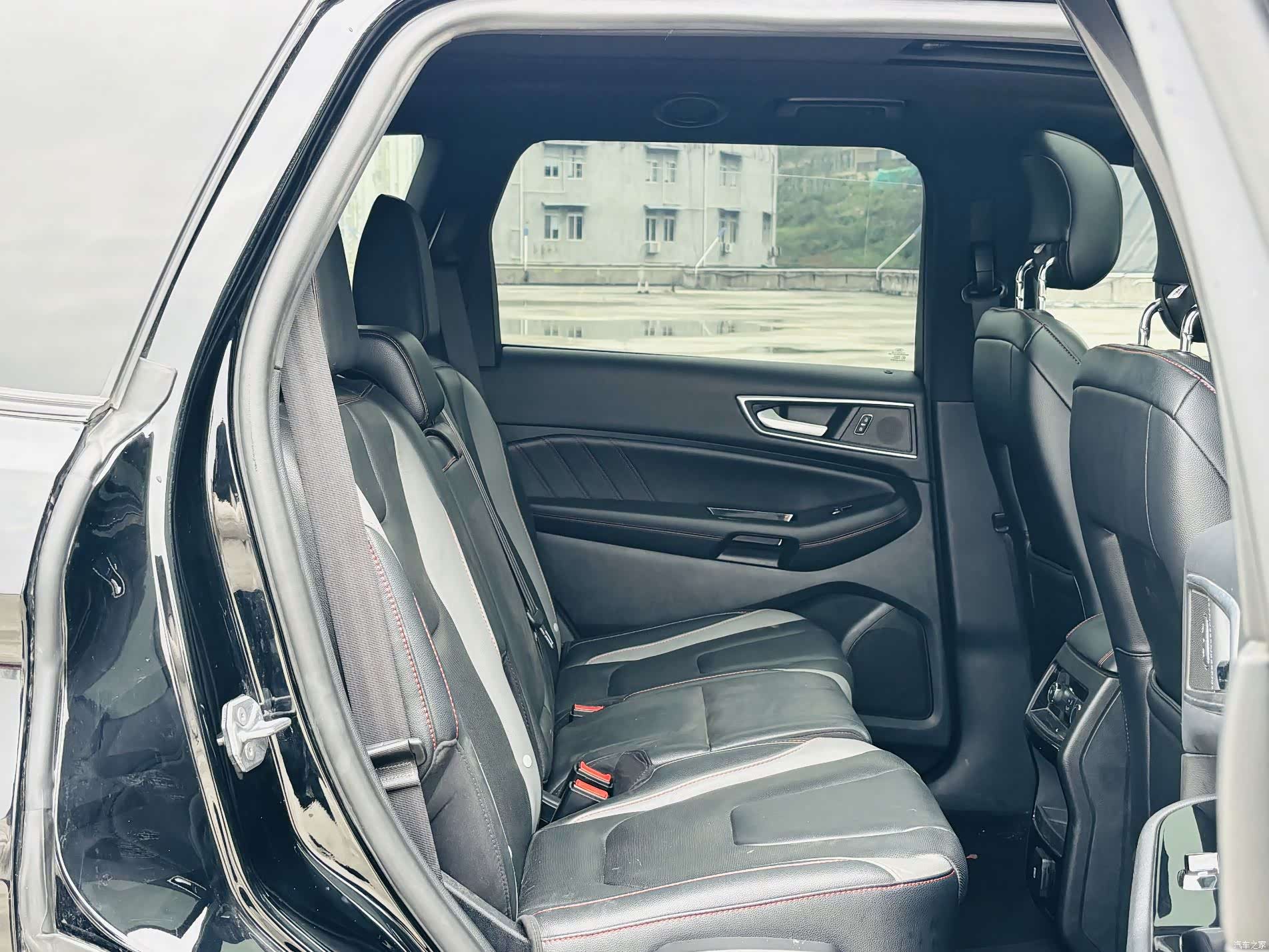 Ford Edge, 2019 9