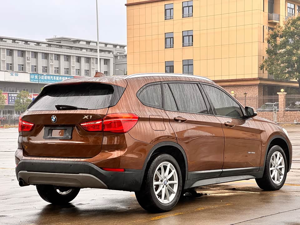 BMW X1