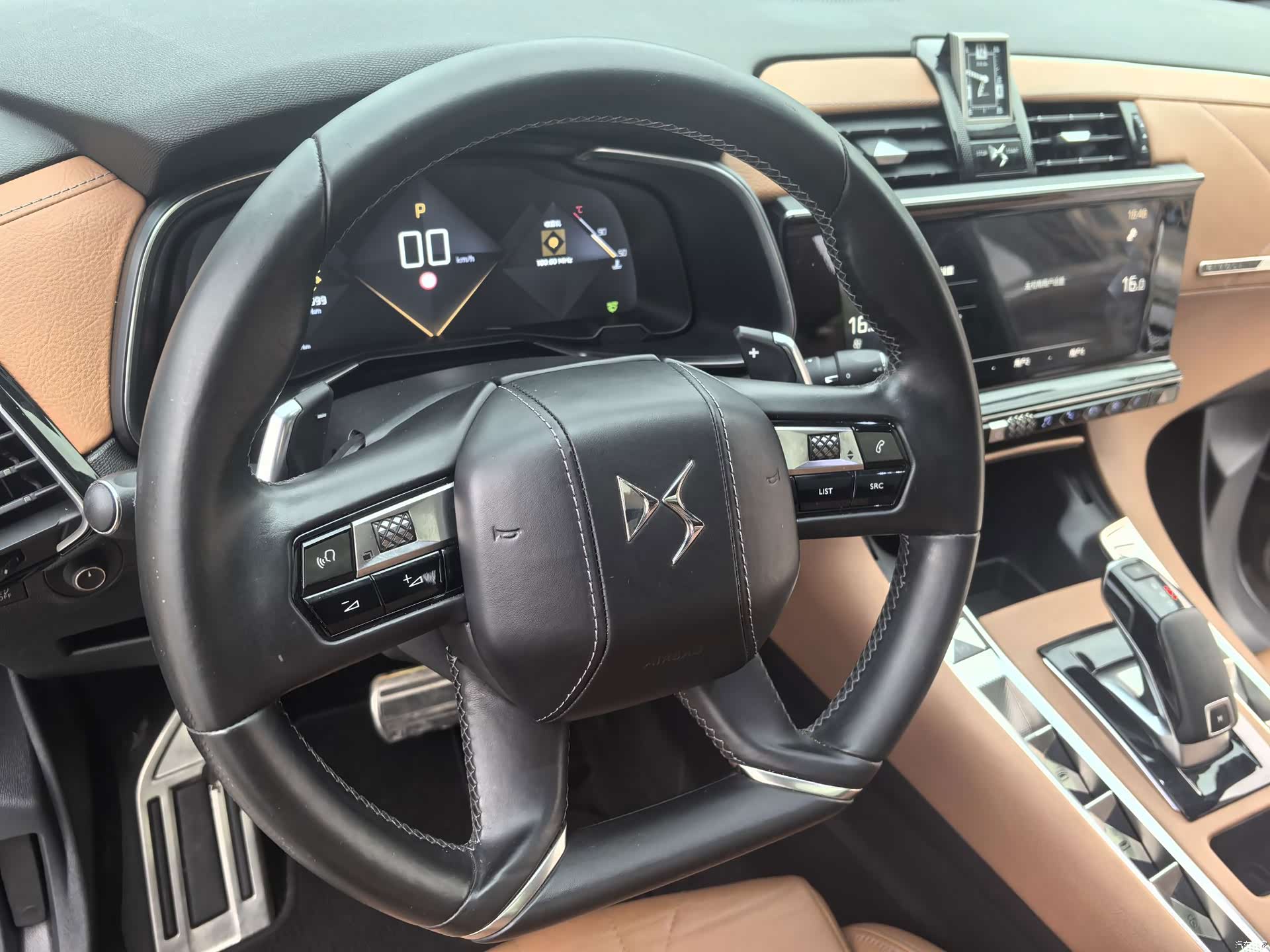 DS 7, 2019 19
