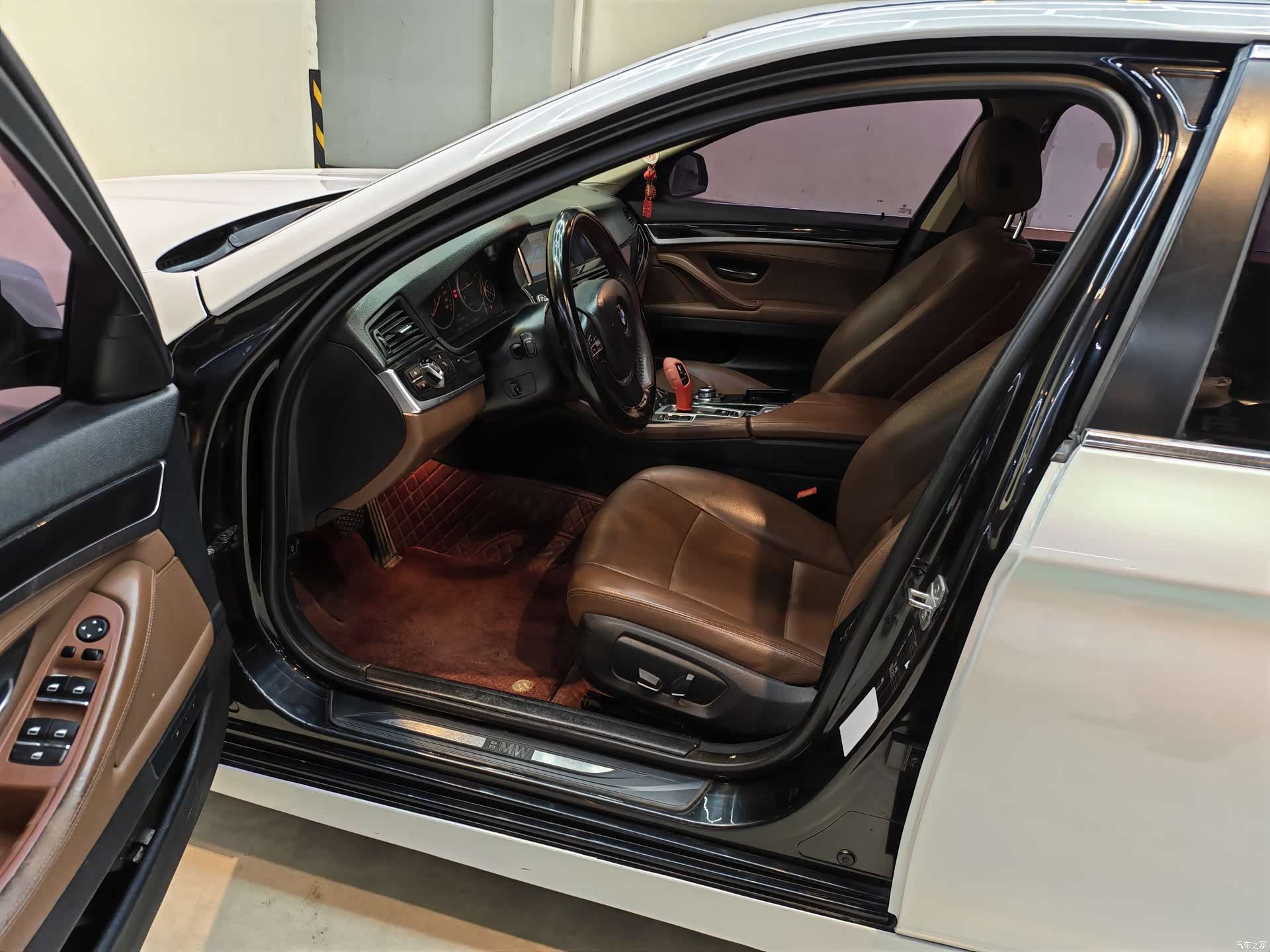 BMW 5 Series, 2016 все фото