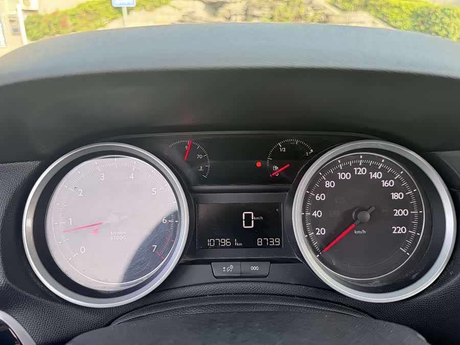 Peugeot 408 2015, фото 7