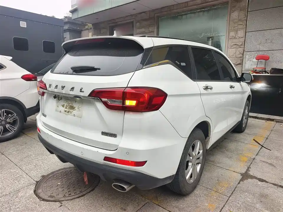 Haval M6