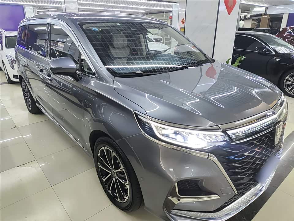 Roewe iMAX8