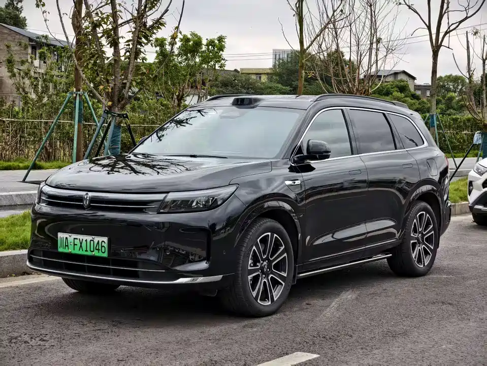 AITO Ask the world M7