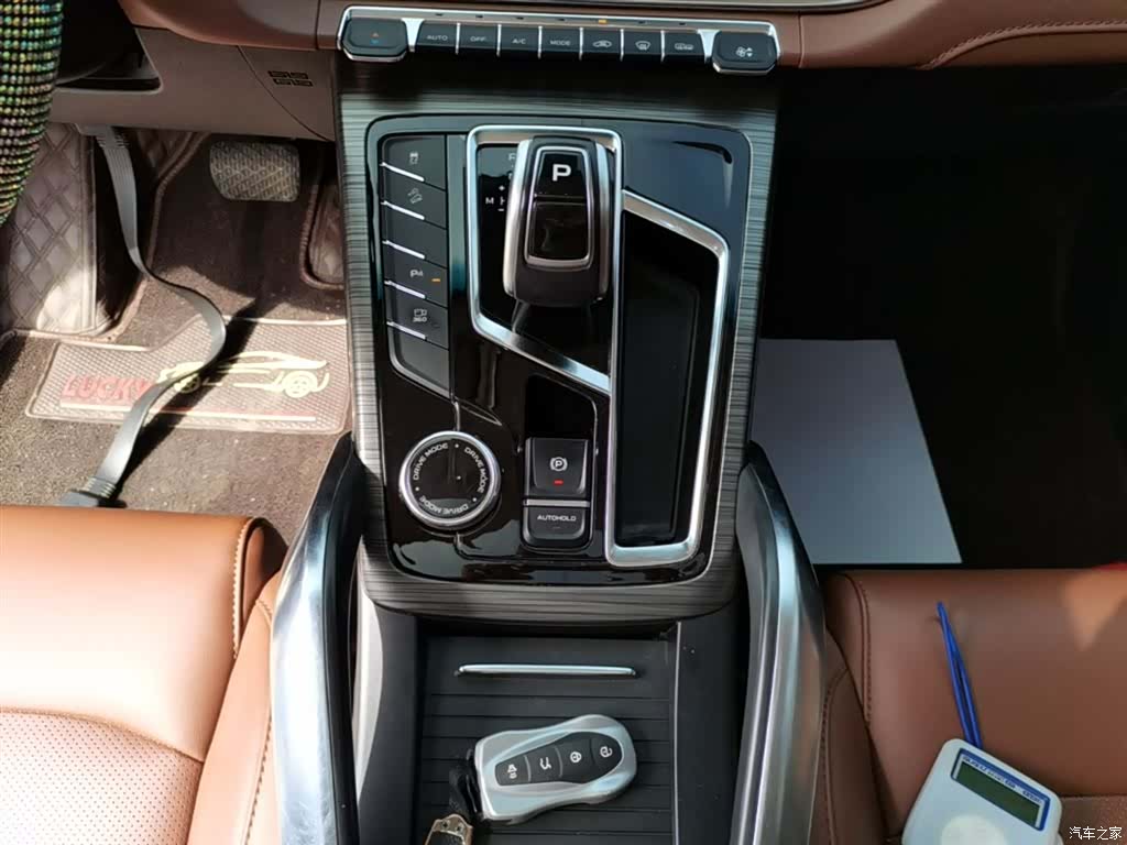 Geely Boyue, 2020 14