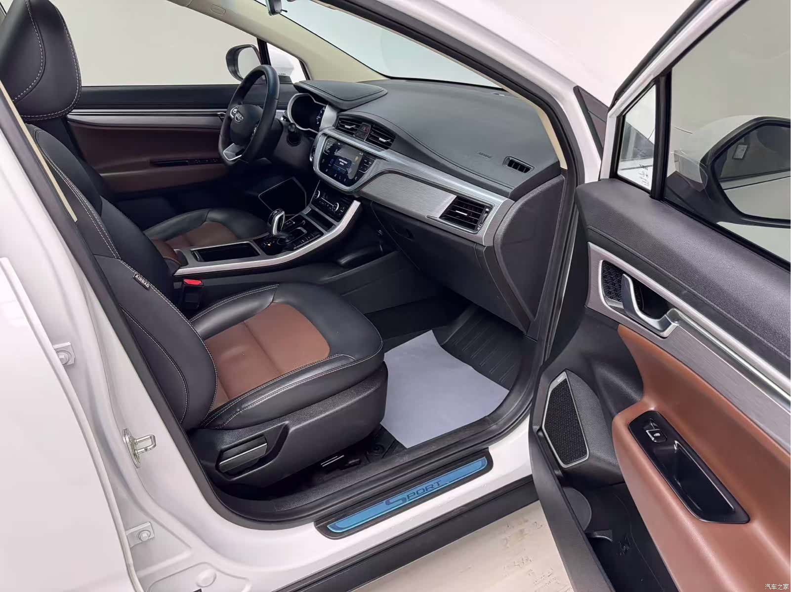 Geely Emgrand, 2019 12