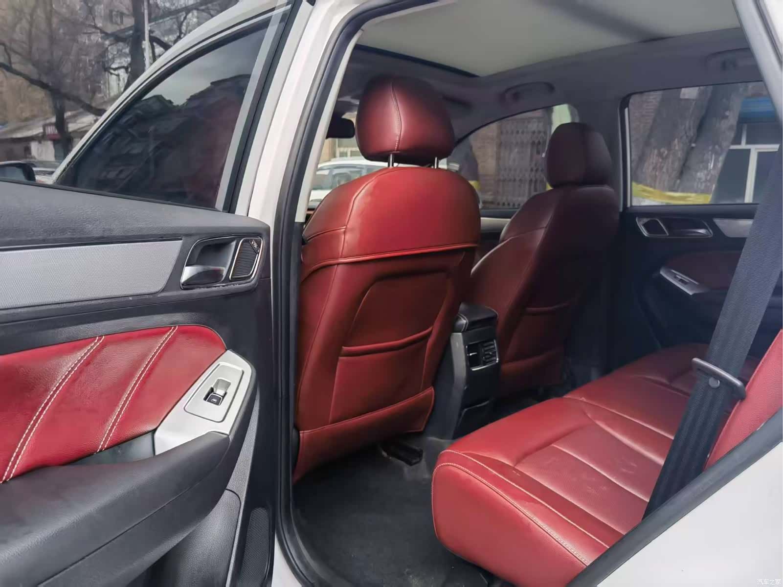Roewe RX5, 2017 9