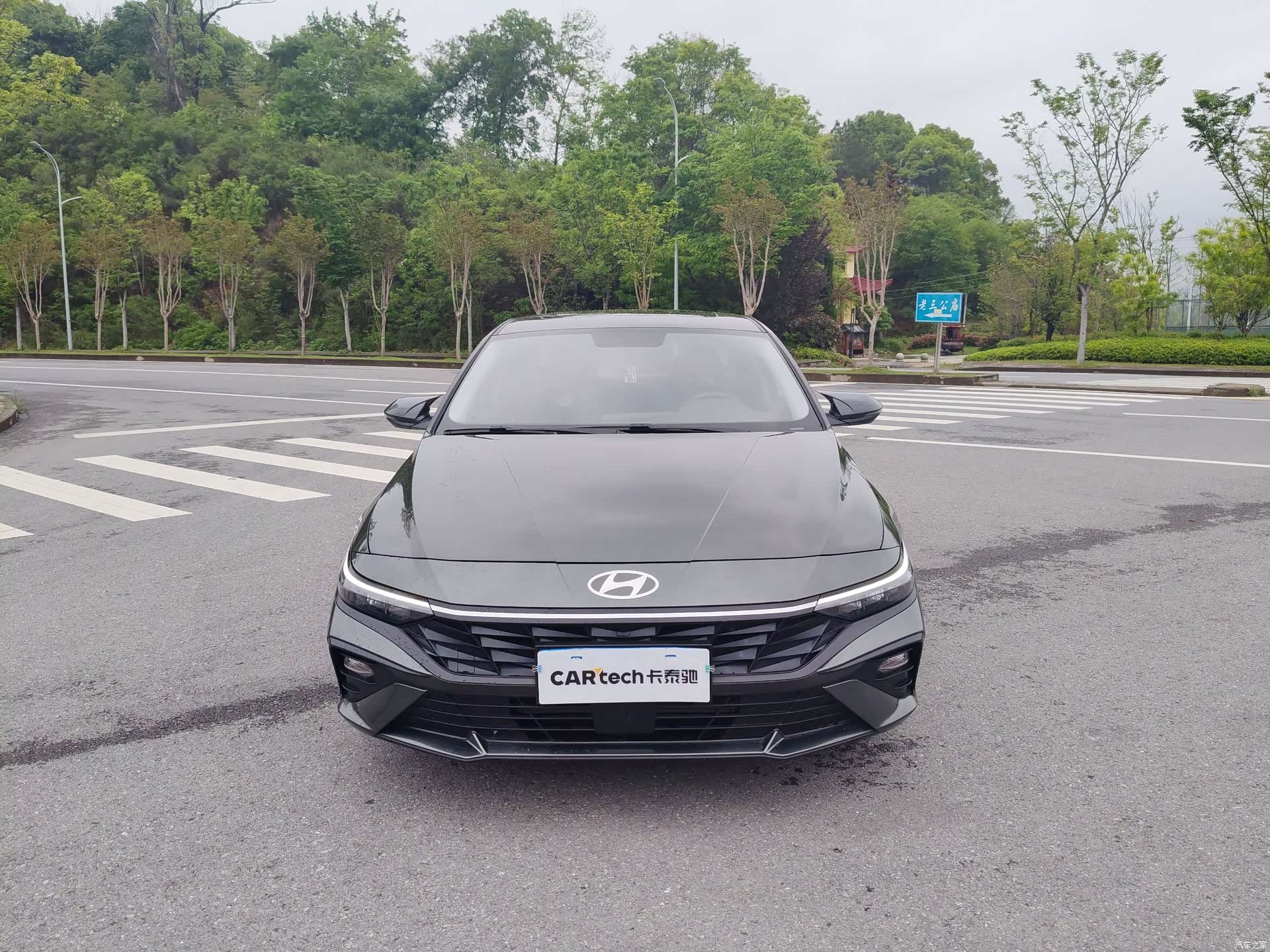 Hyundai Elantra, 2024 2