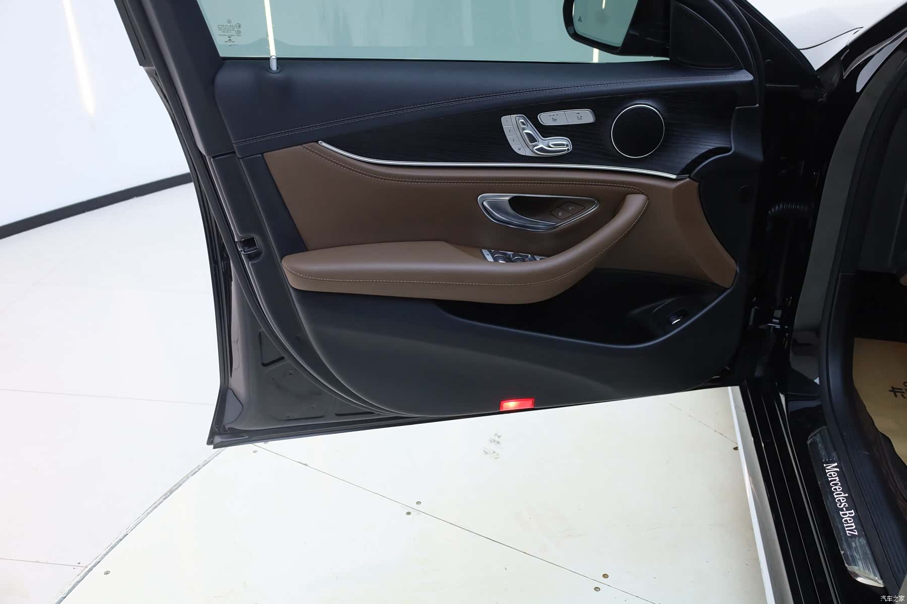 Mercedes-Benz E-Class, 2021 13