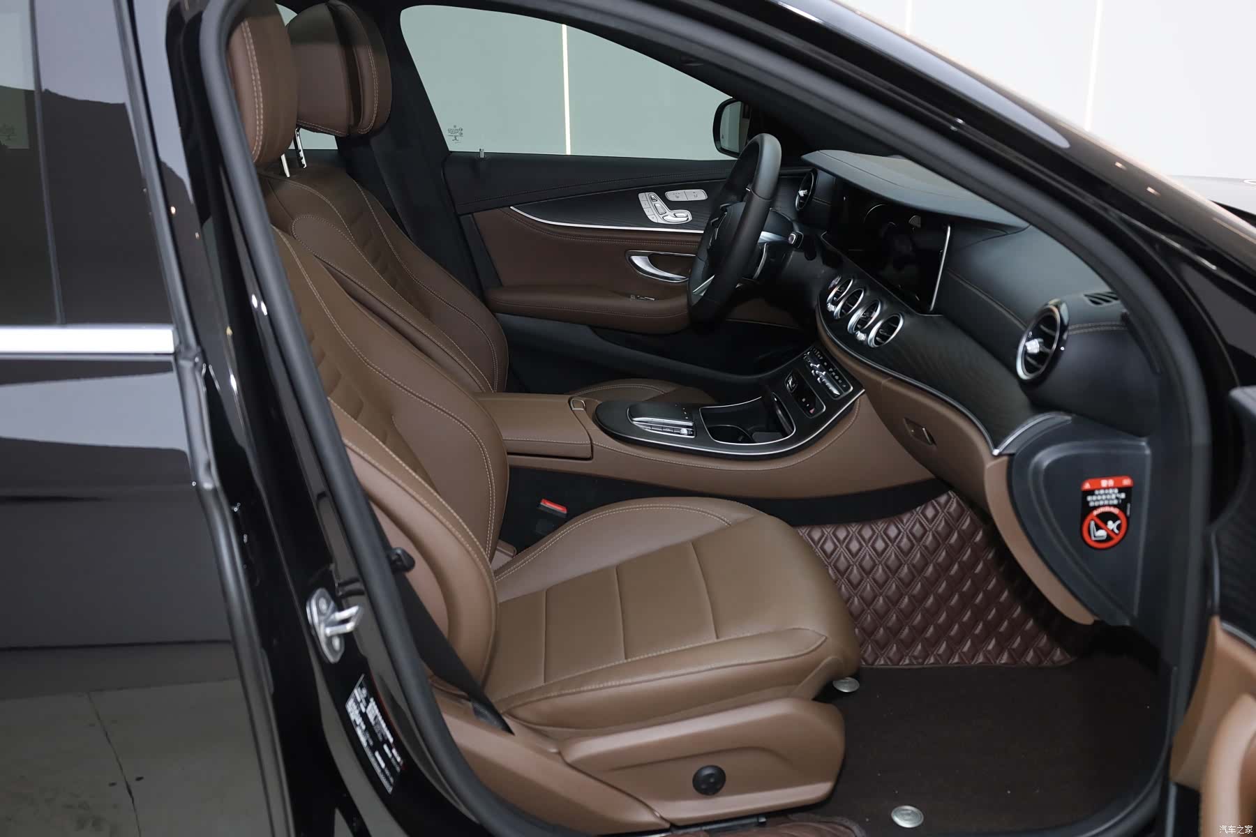 Mercedes-Benz E-Class, 2021 30