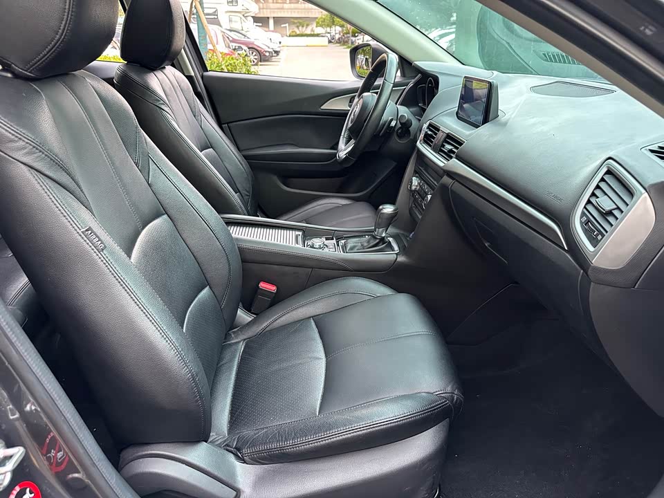 Mazda 3 Angkesaila Mazda 3 Angkesaila