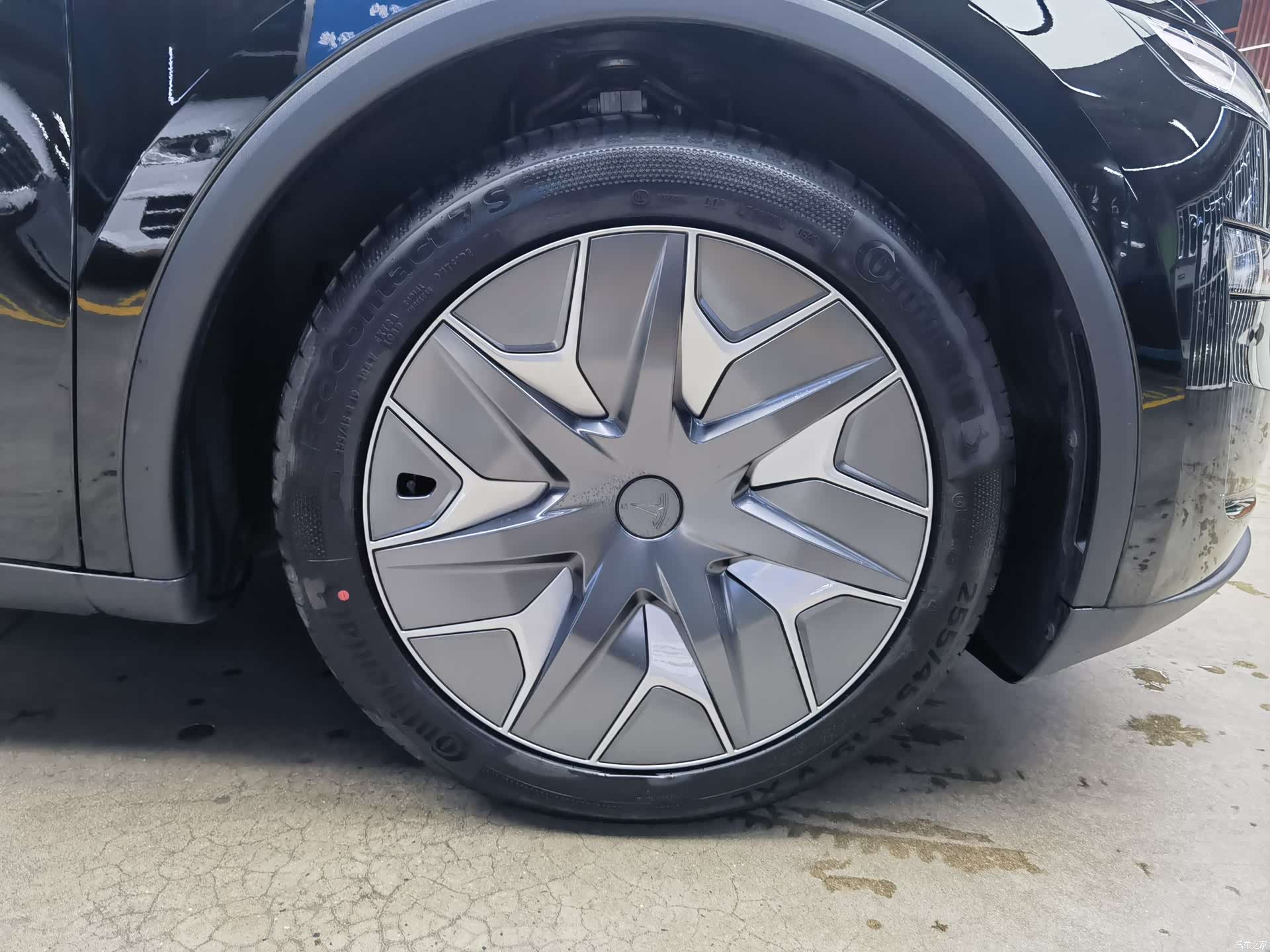 Tesla Model Y, 2026 20