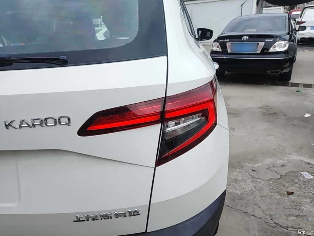 Skoda Karoq, 2019 8
